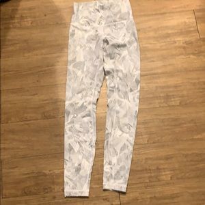 Lululemon leggings NWOT